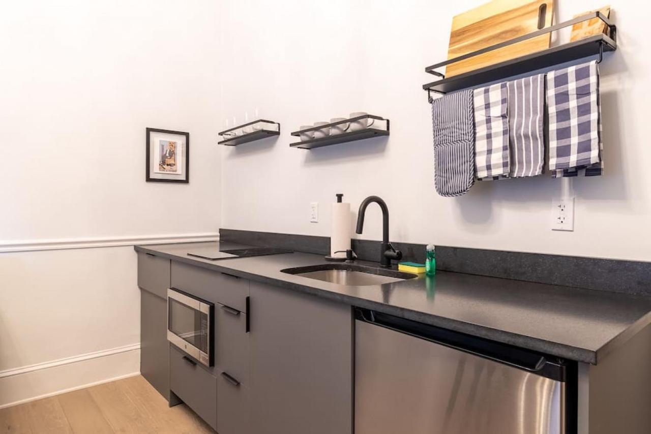 Thena Hotel - Ground Floor 1 Bedroom Suite فيلادلفيا المظهر الخارجي الصورة